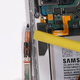 Imagen para el artículo titulado Cómo se carga el S-Pen y otras cosas que aprendí viendo el desmontaje de un Note 10